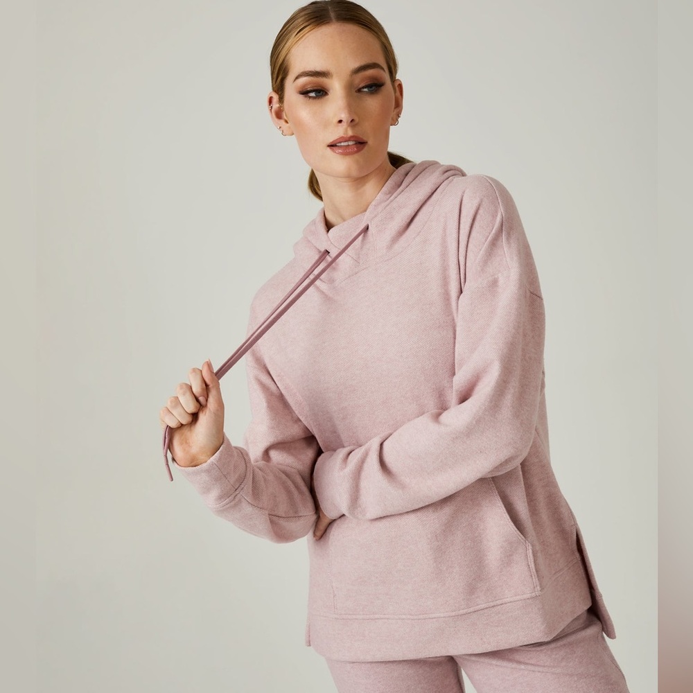 7 Diamonds Generation Hoodie in Quartz Soft Pink Size Medium